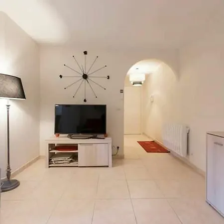 Apartment With One Bedroom In Saint-raphael, With Enclosed Garden - 10 Saint-Raphael (Var)