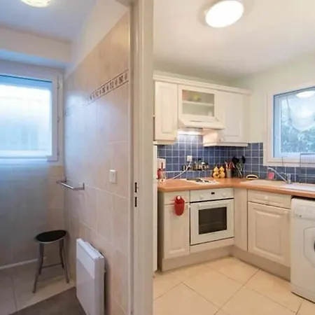 With One Bedroom In Saint-raphael, With Enclosed Garden - 10